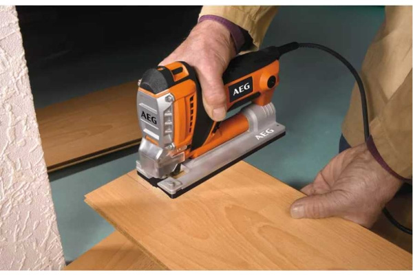 Лобзик AEG